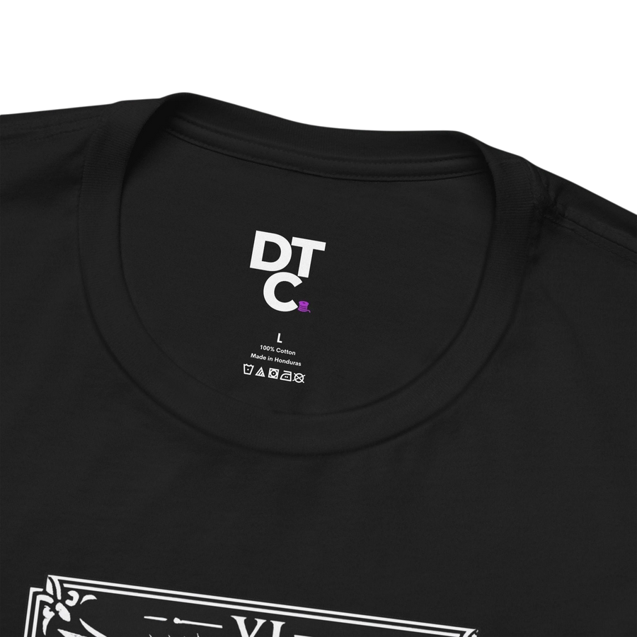 DailyThreadCo. black 100% cotton t-shirt with a monochrome tarot card graphic, size L.